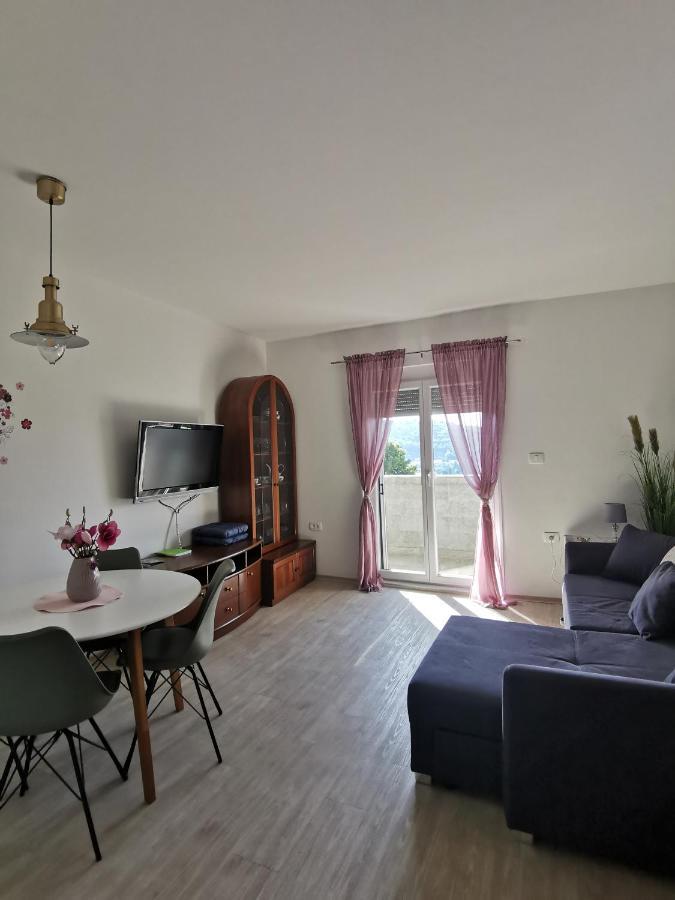 Apartmaji Vila Antonia Portoroz Habitación foto